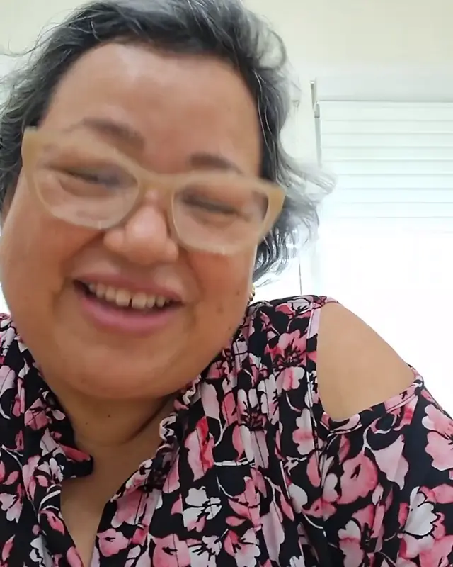 Diana laughing while she talks about her doctor's advice.